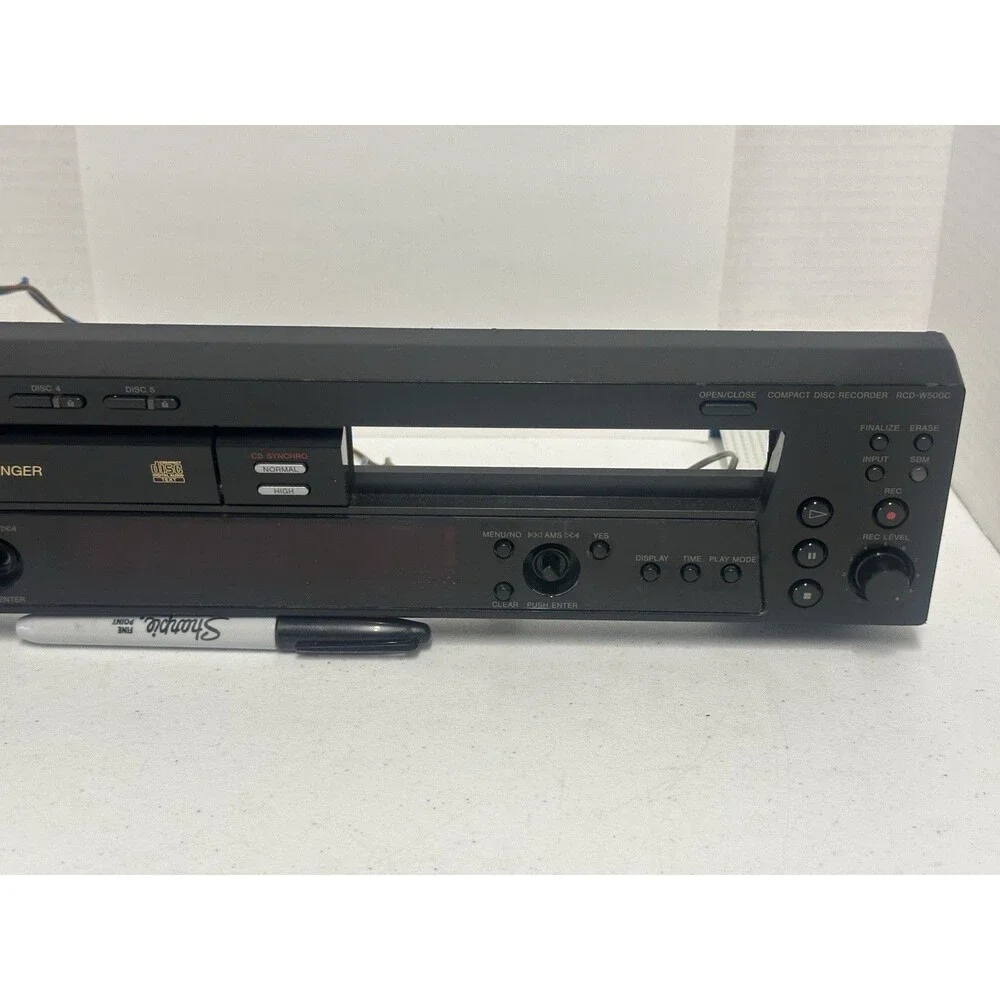 Sony RCD-W500C CD Changer and Recorder Front Display NO KNOBS